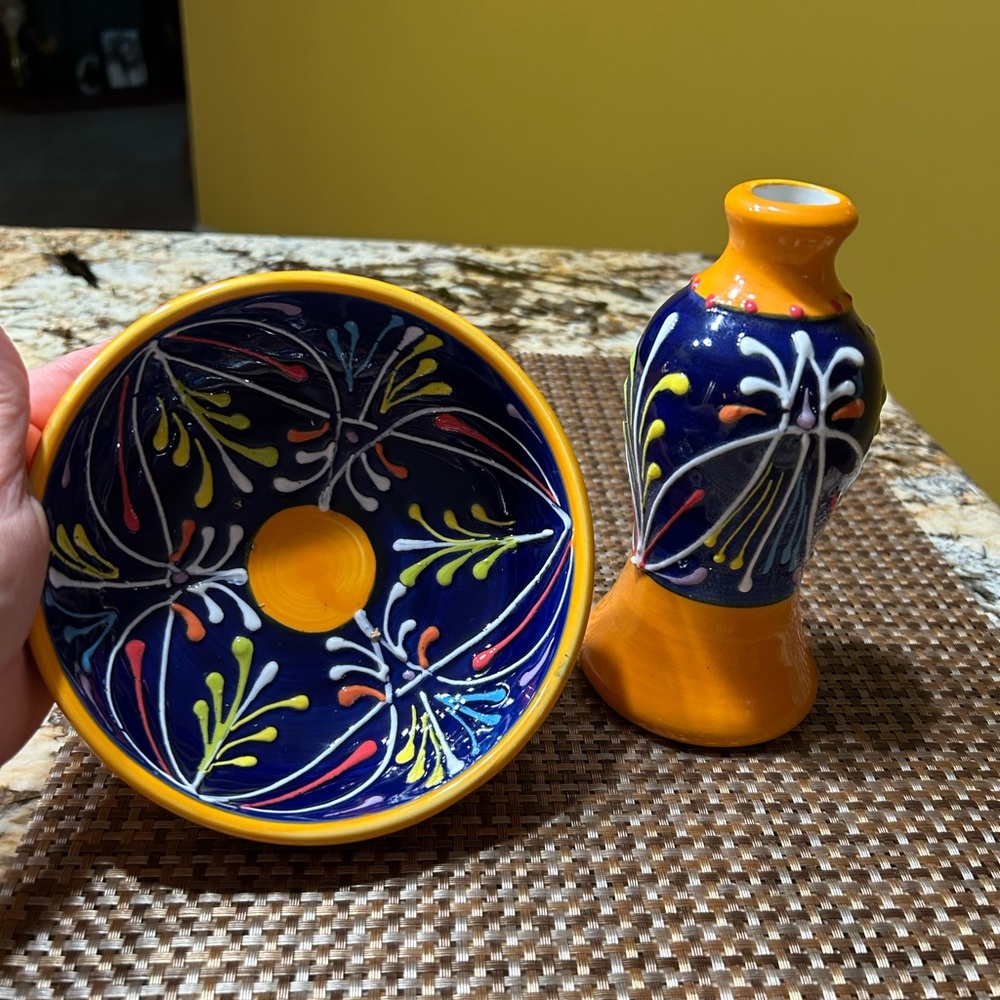 Ceramics Anoru Small Plate and Oil/Vinegar Cruet